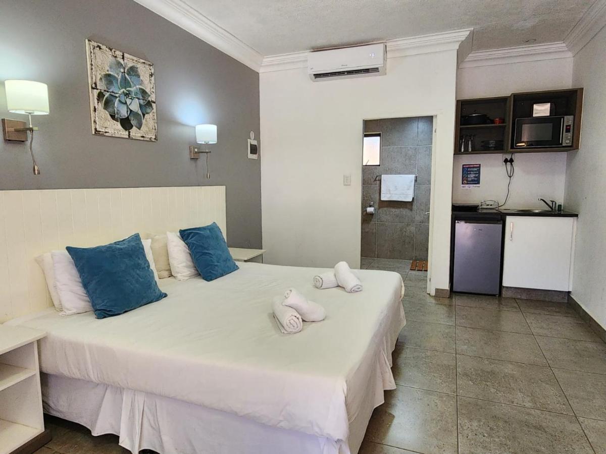 Hippo Lodge Apartments St. Lucia Exterior foto